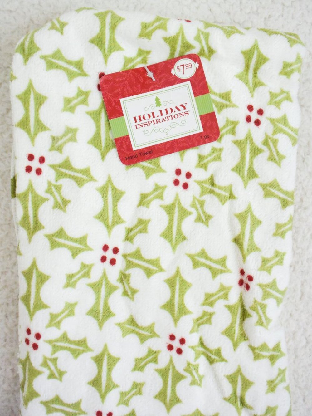 Lot of Christmas Towels - 5 pieces - Tropical & Hollies.
